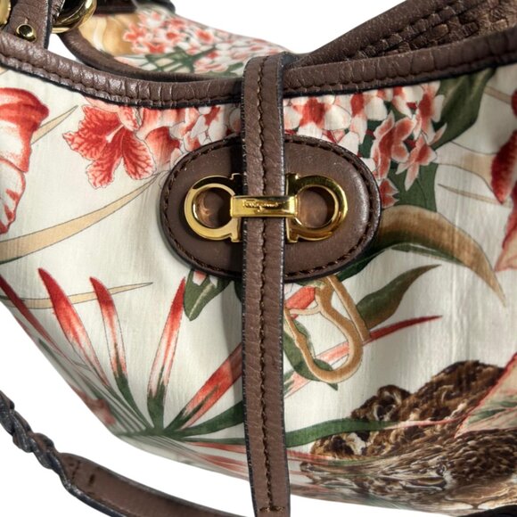 💎✨AUTHENTIC✨💎Ferragamo Gancini  Tote Bag - Picture 5 of 16